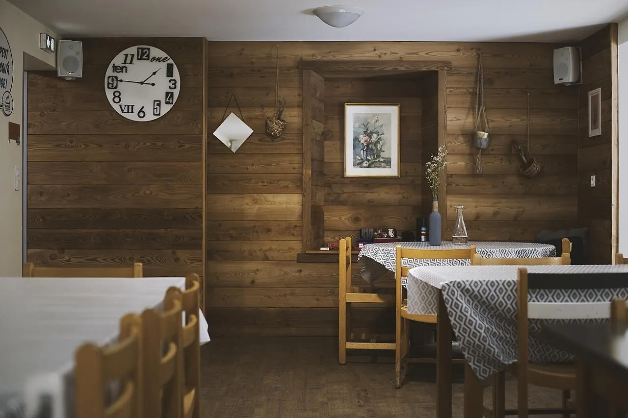 1861 Chatel Hostel 0*,