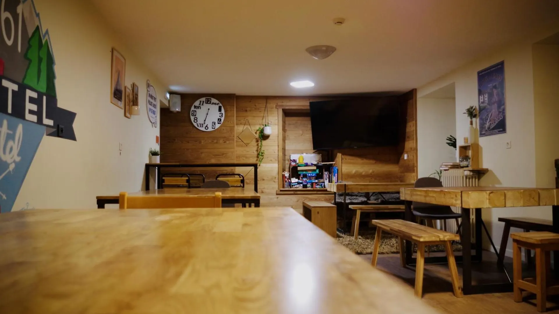 1861 Chatel Hostel France